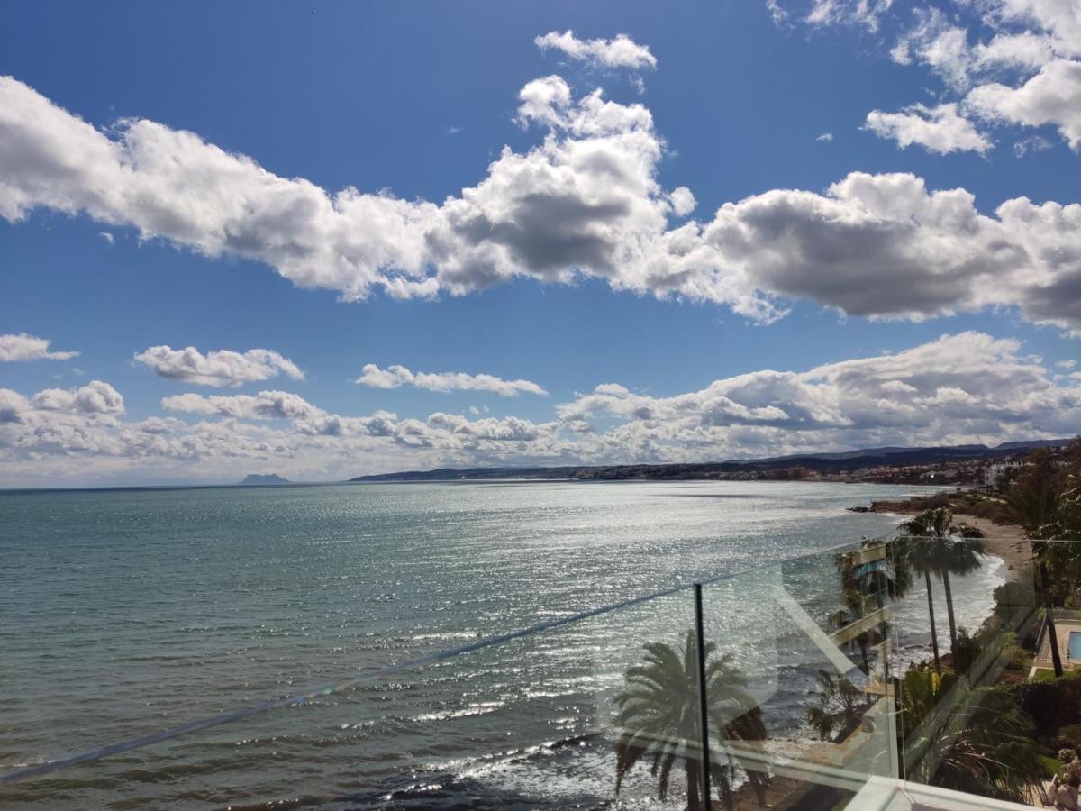 エステポナFront Sea View Penthouseアパートメント エクステリア 写真